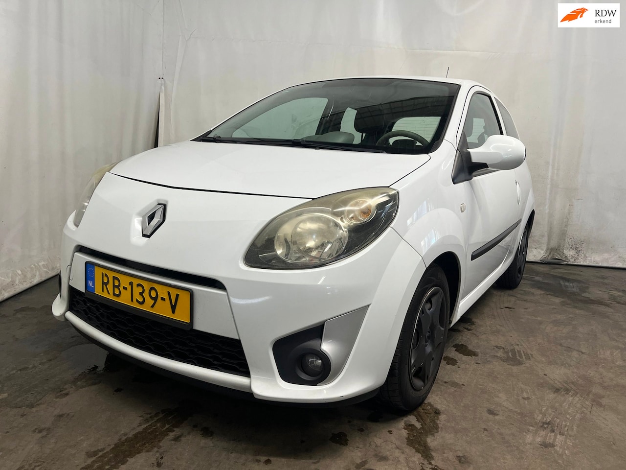 Renault Twingo - 1.2-16V Dynamique SCHADEAUTO! - AutoWereld.nl