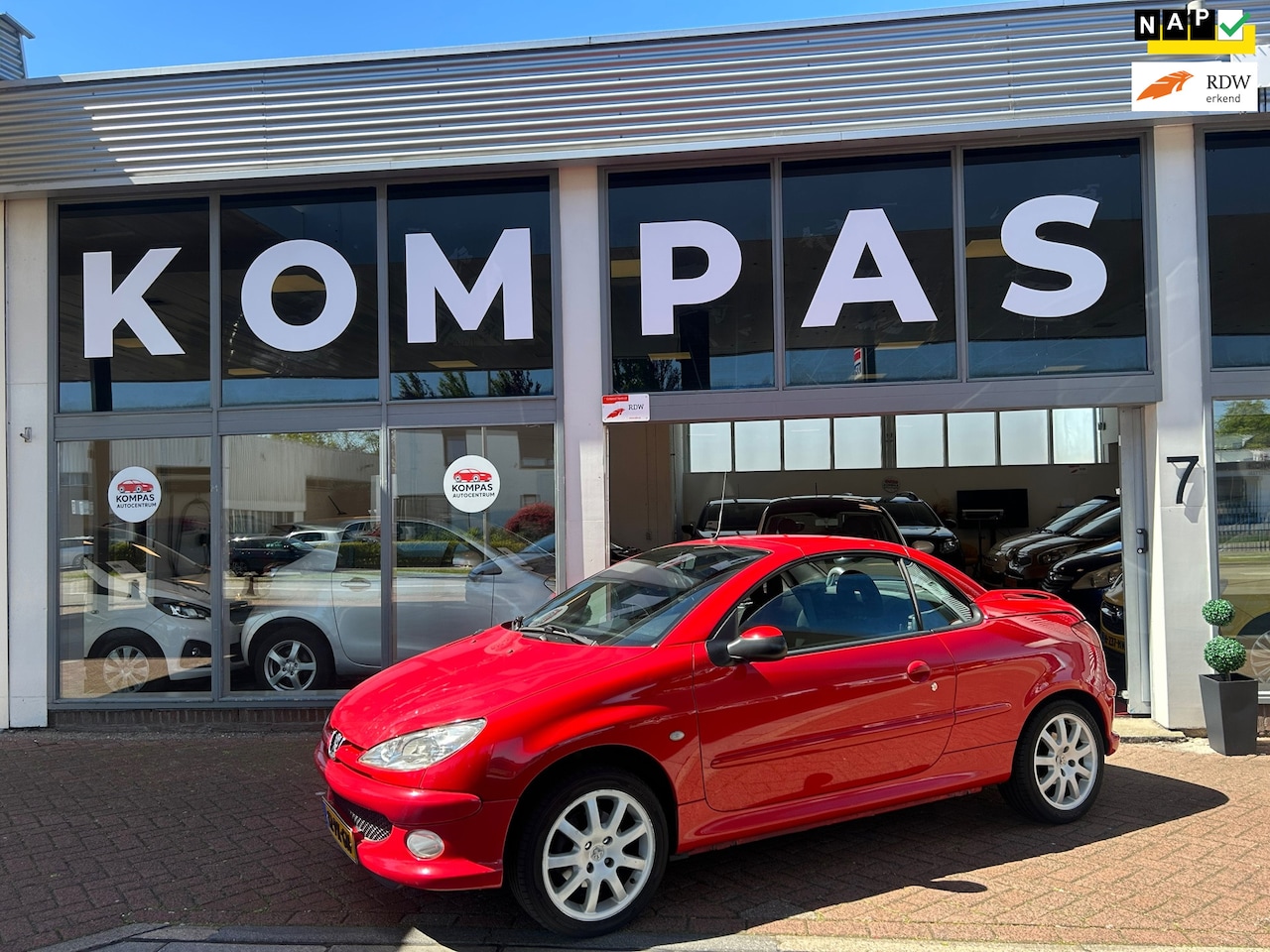 Peugeot 206 CC - 1.6-16V |APK2027|2EIG|EL.RAMEN|NAP|LM.VELGEN - AutoWereld.nl