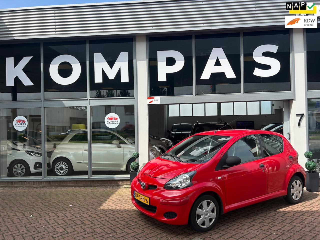 Toyota Aygo - 1.0-12V Cool |CARPLAY|AIRCO|5DRS|Nw.APK|2011 - AutoWereld.nl