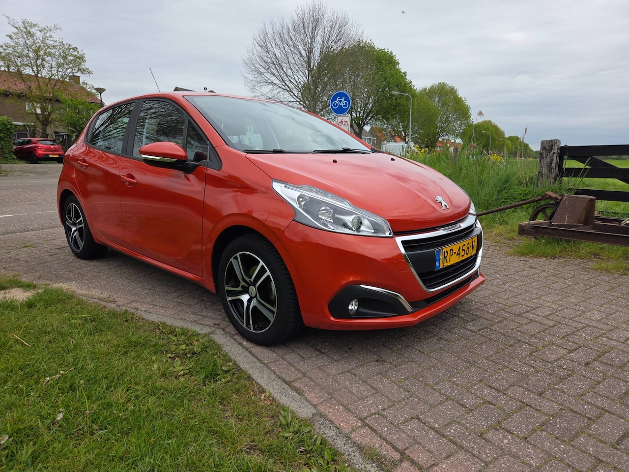 Peugeot 208 - 1.2 Puretech 82pk 5D Blue Lion - AutoWereld.nl