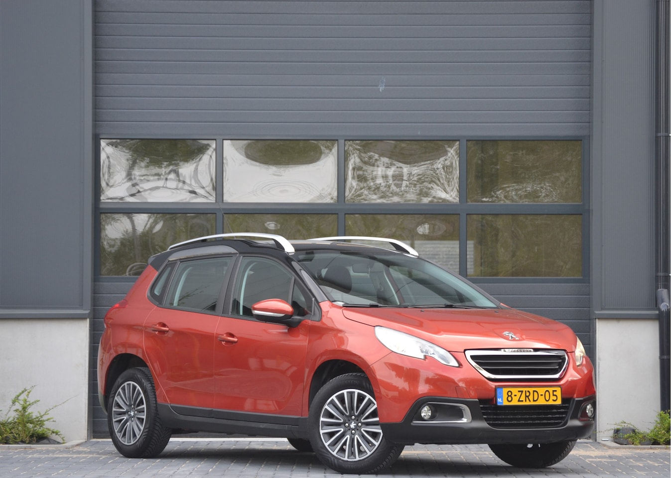 Peugeot 2008 - 1.2 PureTech Active Automaat | Panoramadak | cruise control - AutoWereld.nl