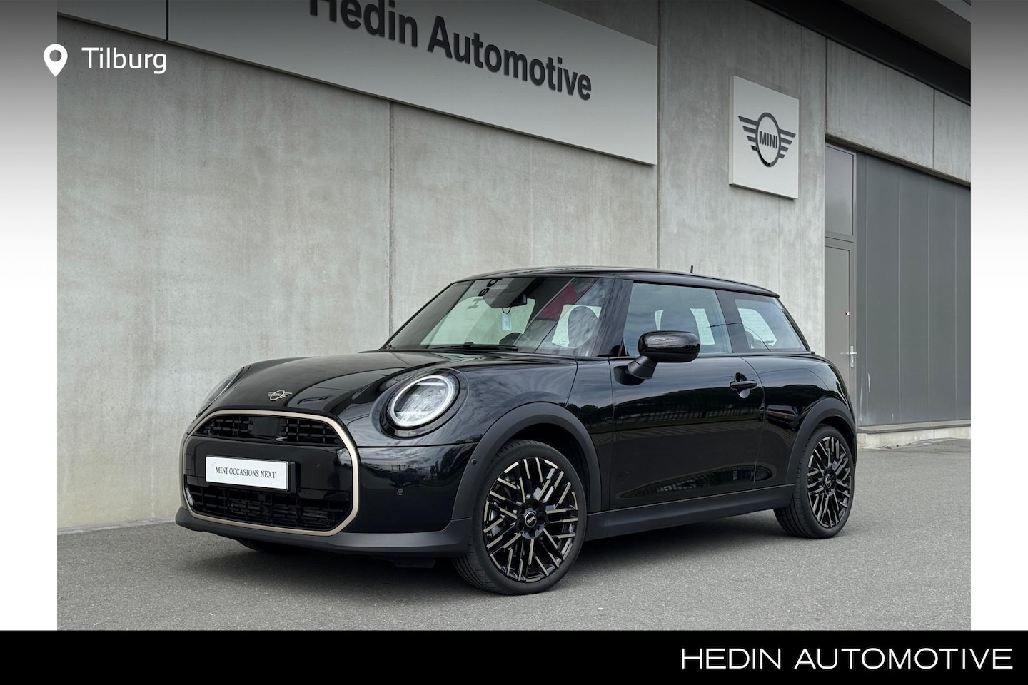 MINI Cooper - Mini 1.5 C Favoured S | Achteruitrijcamera | Comfort Access | Draadloos oplaadstation | St - AutoWereld.nl