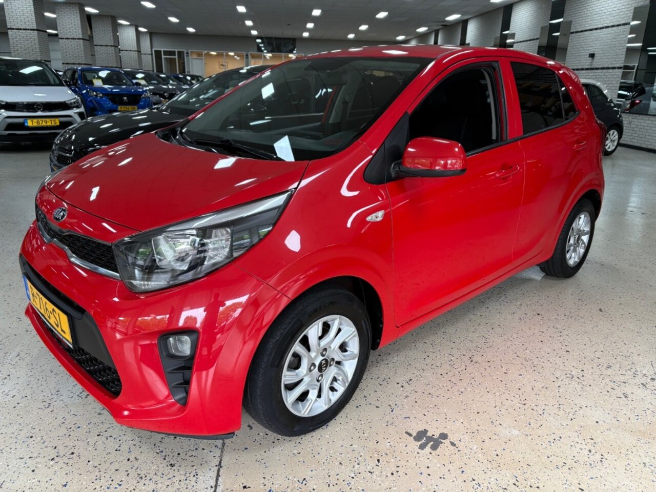 Kia Picanto - 1.2 CVVT X-LINE Verwarmd Stoelen stuur Airco Multimedia - AutoWereld.nl