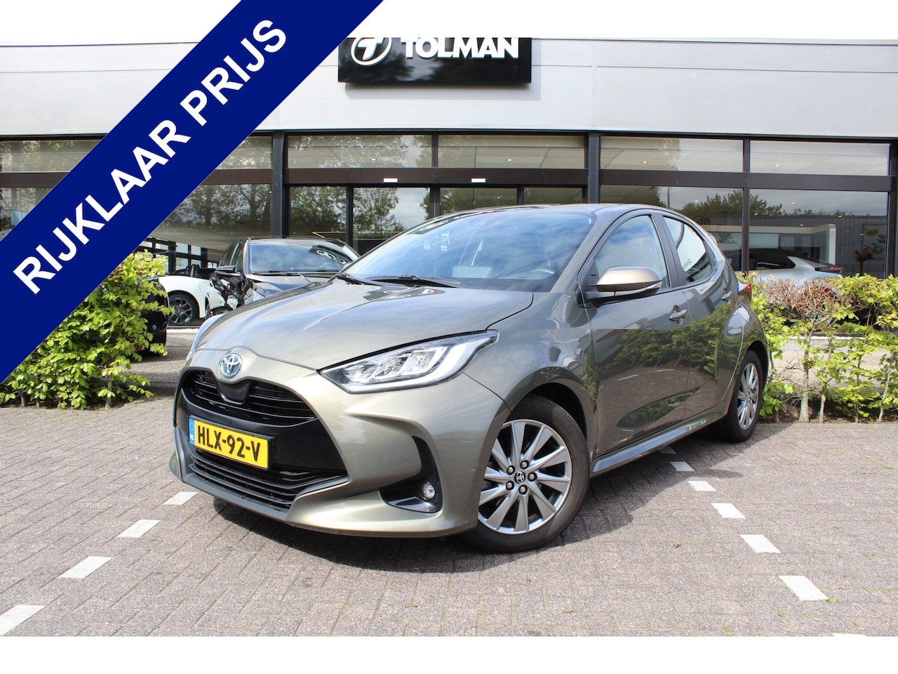Toyota Yaris - 1.5 Hybrid Dynamic Special | Rijklaar | Trekhaak | Stoel-/stuurverw. | Apple/Android | Cam - AutoWereld.nl