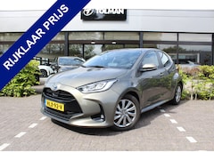 Toyota Yaris - 1.5 Hybrid Dynamic Special | Rijklaar | Trekhaak | Stoel-/stuurverw. | Apple/Android | Cam