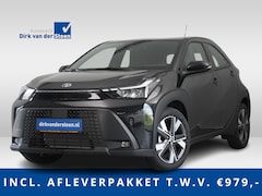 Toyota Aygo X - Hybrid 115 play | Achteruitrijcamera | Apple Carplay/Android Auto | Voorstoelen verwarmd |