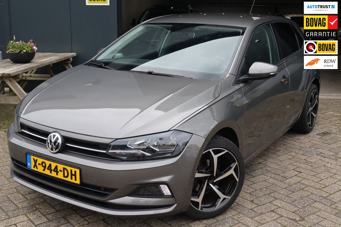 Volkswagen Polo - 1.0 TSI Highline Business R-Automaat - AutoWereld.nl