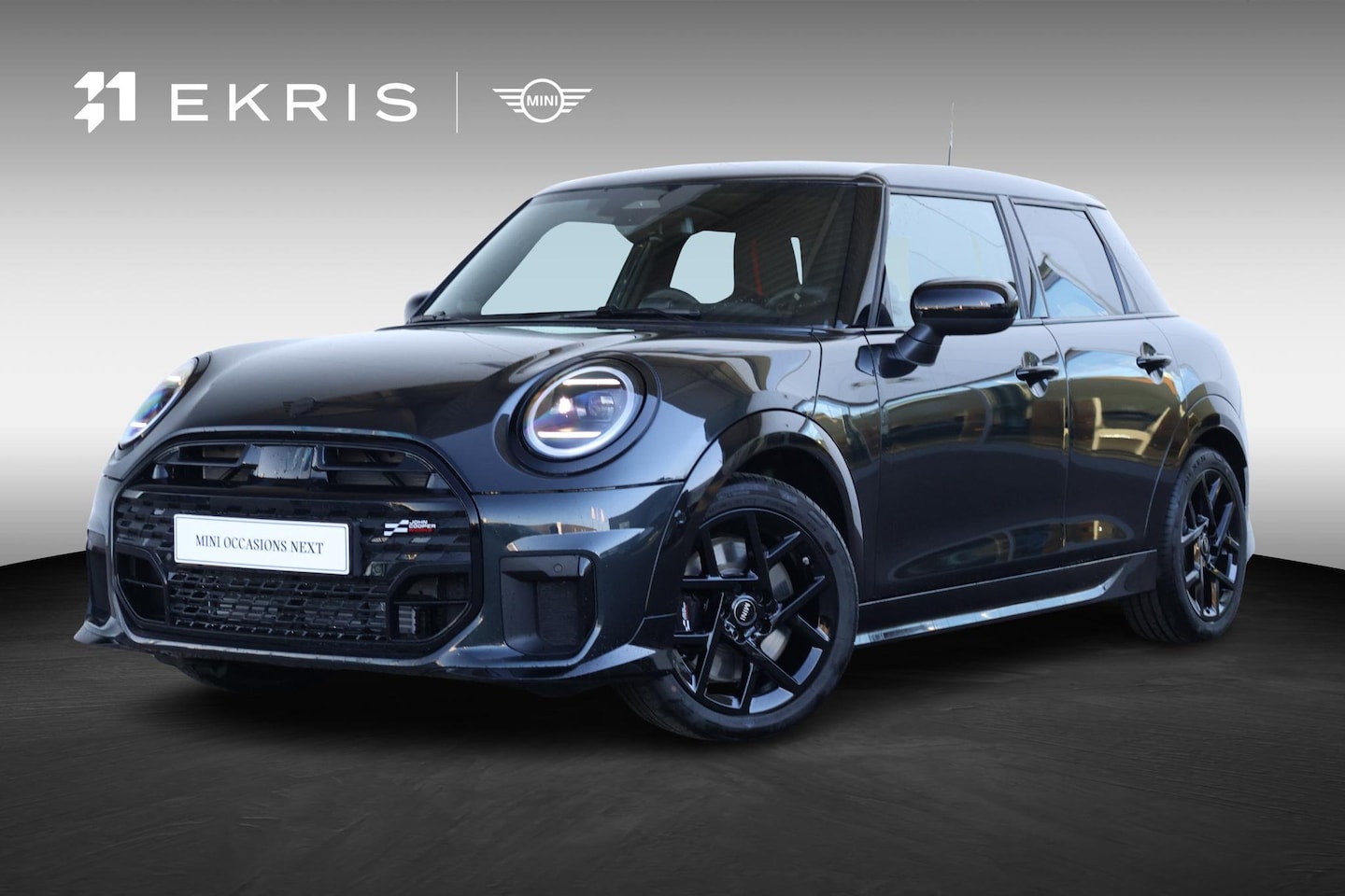 MINI John Cooper Works - C Cooper M Comfort Acces/ Head-Up/ Harman-Kardon/ Stoelverwarming/ Stuurverwarming - AutoWereld.nl