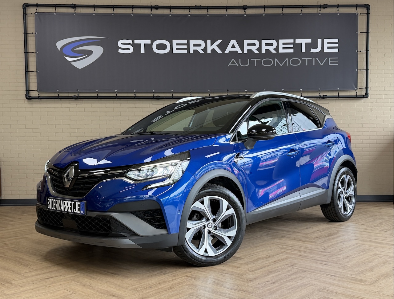 Renault Captur - 1.3 TCe 140 R.S. Line | Groot Navi | Bose | 360 | Stoel,Stuur & voorruit verwarming | ACC - AutoWereld.nl
