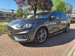 Ford Focus Wagon - 1.0 EcoBoost ST Line Business