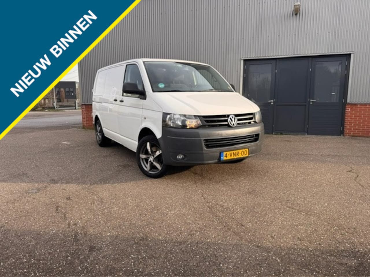 Volkswagen Transporter - 2.0 TDI L1H1 Bud. DC - AutoWereld.nl