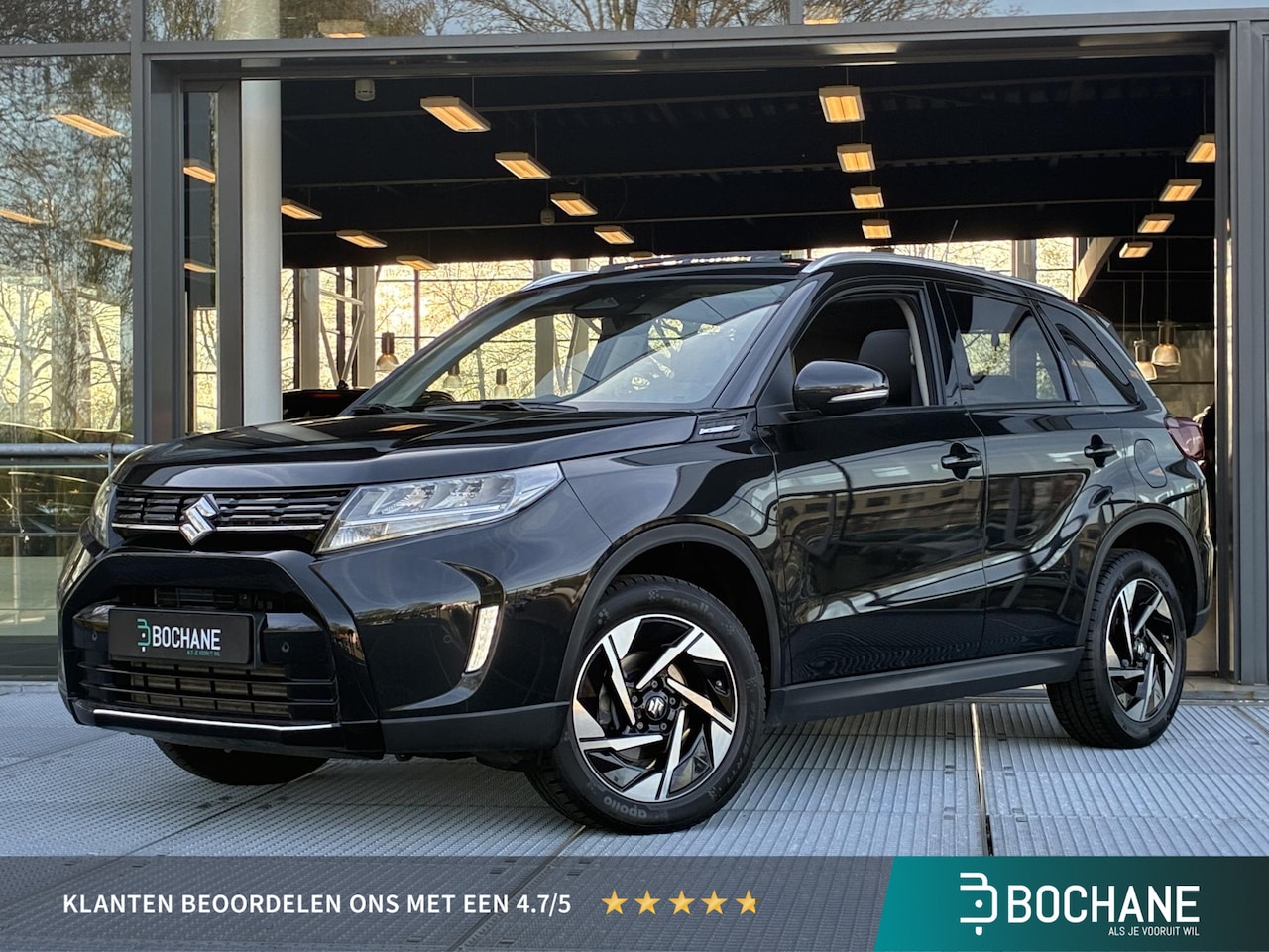 Suzuki Vitara - 1.4 Boosterjet Style Smart Hybrid 130PK | Panoramadak | Navigatie | Carplay | Half-leder - AutoWereld.nl