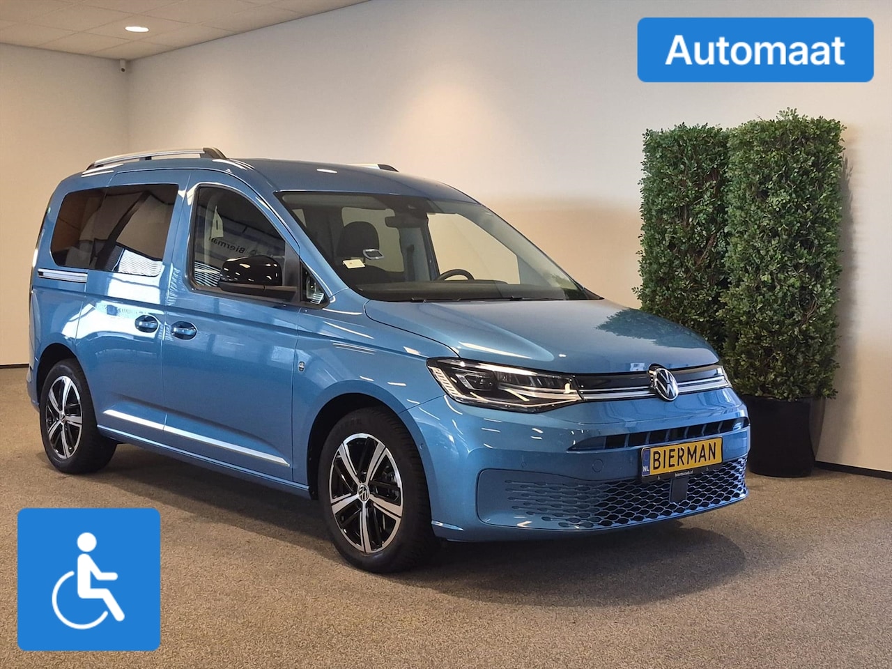 Volkswagen Caddy - Rolstoelauto Automaat 3+1 - AutoWereld.nl