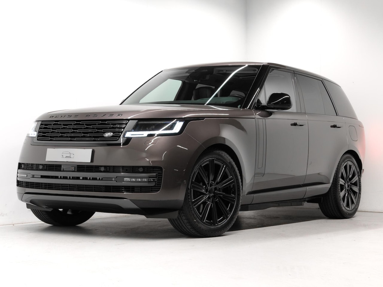 Land Rover Range Rover - 3.0 P460e Autobiography PHEV Leverbaar vanaf 04/2026 - AutoWereld.nl