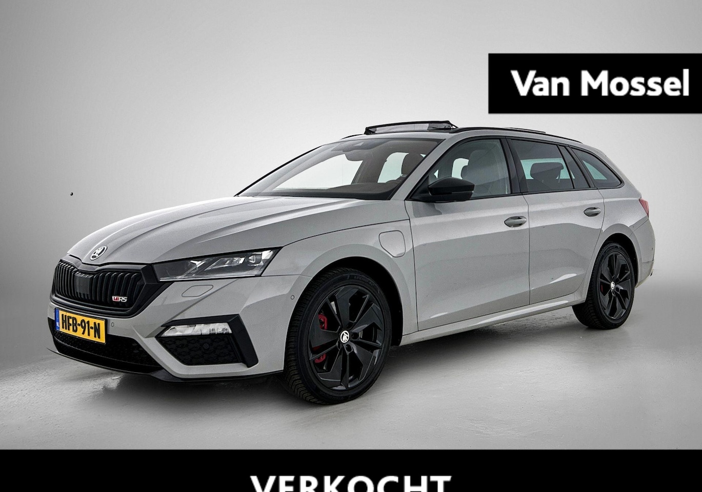 Skoda Octavia Combi - 1.4 TSI RS iV PHEV Business | STOEVERWARMING VOOR & ACHTER | CANTON SPEAKERS| PANORAMADAK - AutoWereld.nl
