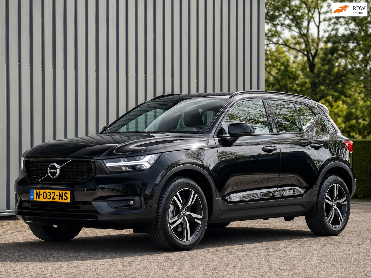 Volvo XC40 - 2.0 B4 Inscription / Trekh / BLIS / ACC - AutoWereld.nl