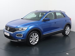 Volkswagen T-Roc - 1.5 TSI Sport | 150 PK | Automaat | Trekhaak | Adaptive cruise control | Navigatiesysteem