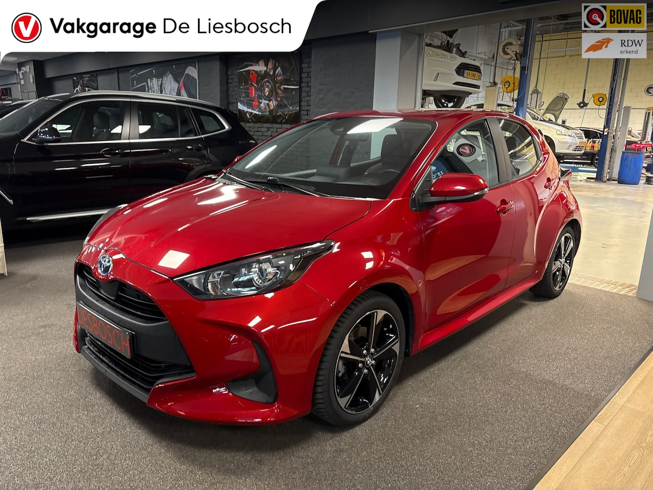 Toyota Yaris - 1.5 Hybrid 115 Active/navi/camera/clima/cruisec/dealer onderhouden - AutoWereld.nl