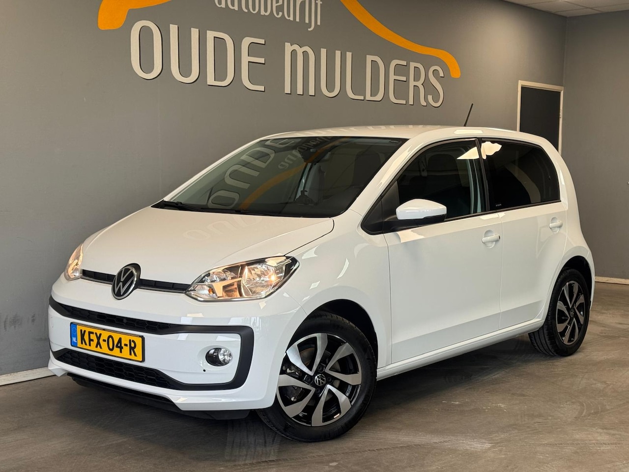 Volkswagen Up! - 1.0 Cruise/Bluetooth/Achteruitrijcamera - AutoWereld.nl