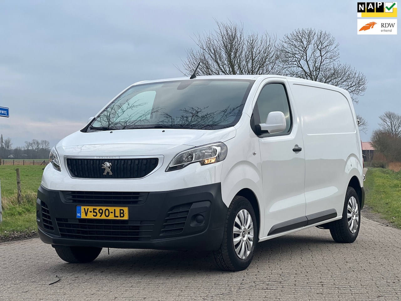 Peugeot Expert - 231S 2.0 BlueHDI 120 Premium 231S 2.0 BlueHDI 120 Premium - AutoWereld.nl