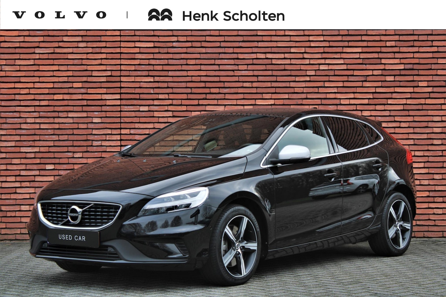Volvo V40 - 1.5 T3 Polar+ Sport | Panoramadak | Stoelverwarming | Afneembare trekhaak | Full led syste - AutoWereld.nl