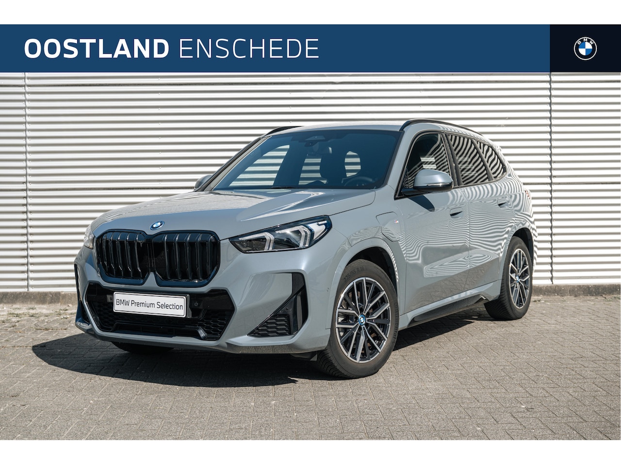BMW X1 - xDrive30e M Sport Automaat / Sportstoelen / Comfort Access / Achteruitrijcamera / Harman-K - AutoWereld.nl