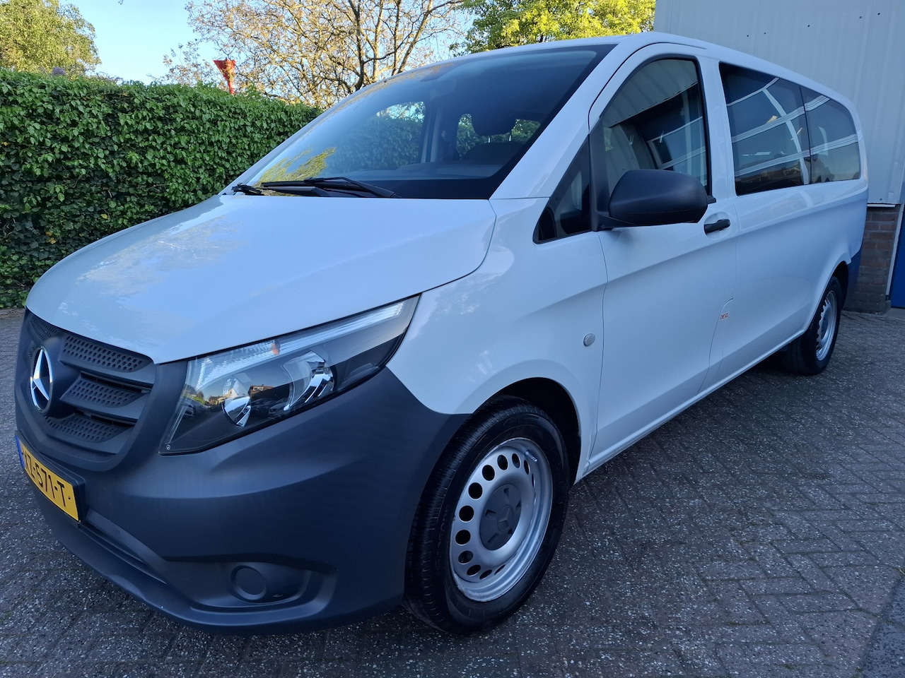 Mercedes-Benz Vito Tourer - 114 BlueTEC Pro Extra Lang 27225.- INCL BTW 9-PERSOONS 135PK - AutoWereld.nl