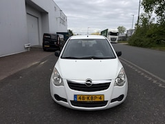 Opel Agila - 1.0 Selection - Rijdt en schakelt goed