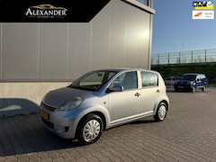Daihatsu Sirion 2 - 1.0-12V Premium