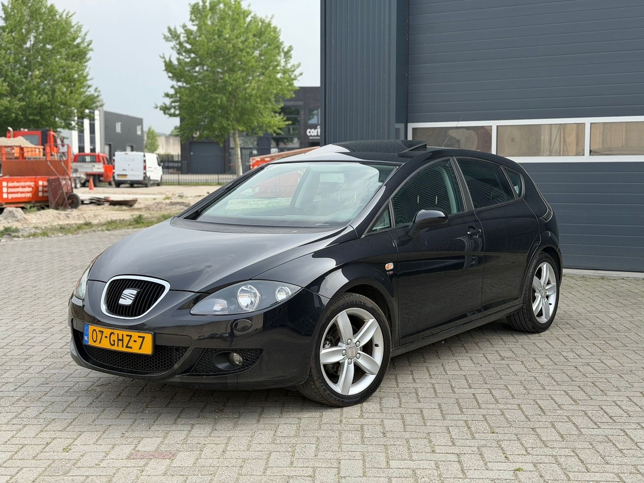 SEAT Leon - 1.4 TSI Sport-up 1.4 TSI Sport-up, Nap, Nwe Apk, Schuifdak, Stoelvw, Nette auto - AutoWereld.nl