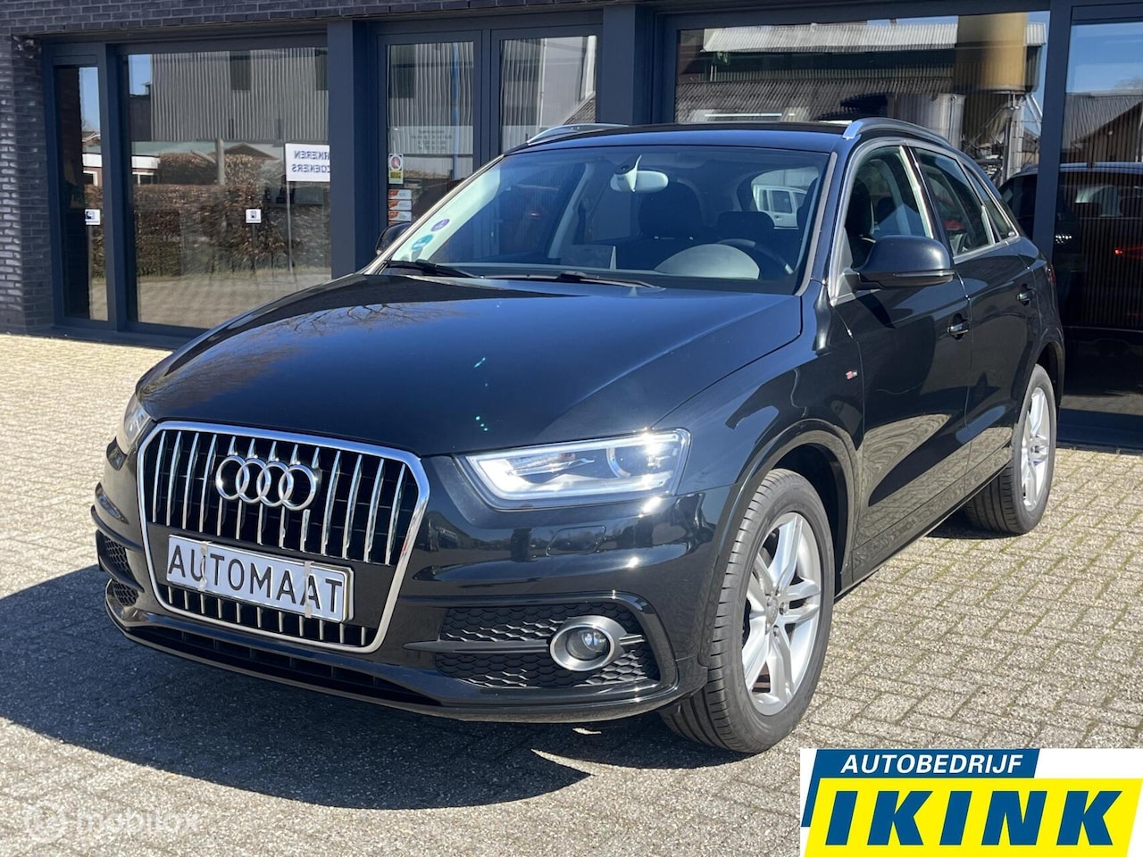 AUDI Q3