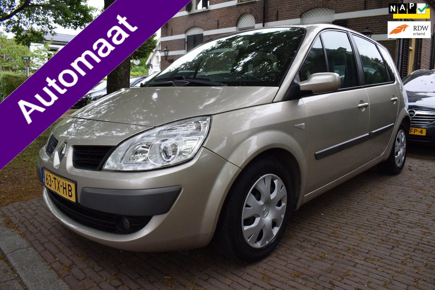 Renault Scénic - 2.0-16V Business Line Automaat Trekhaak - AutoWereld.nl