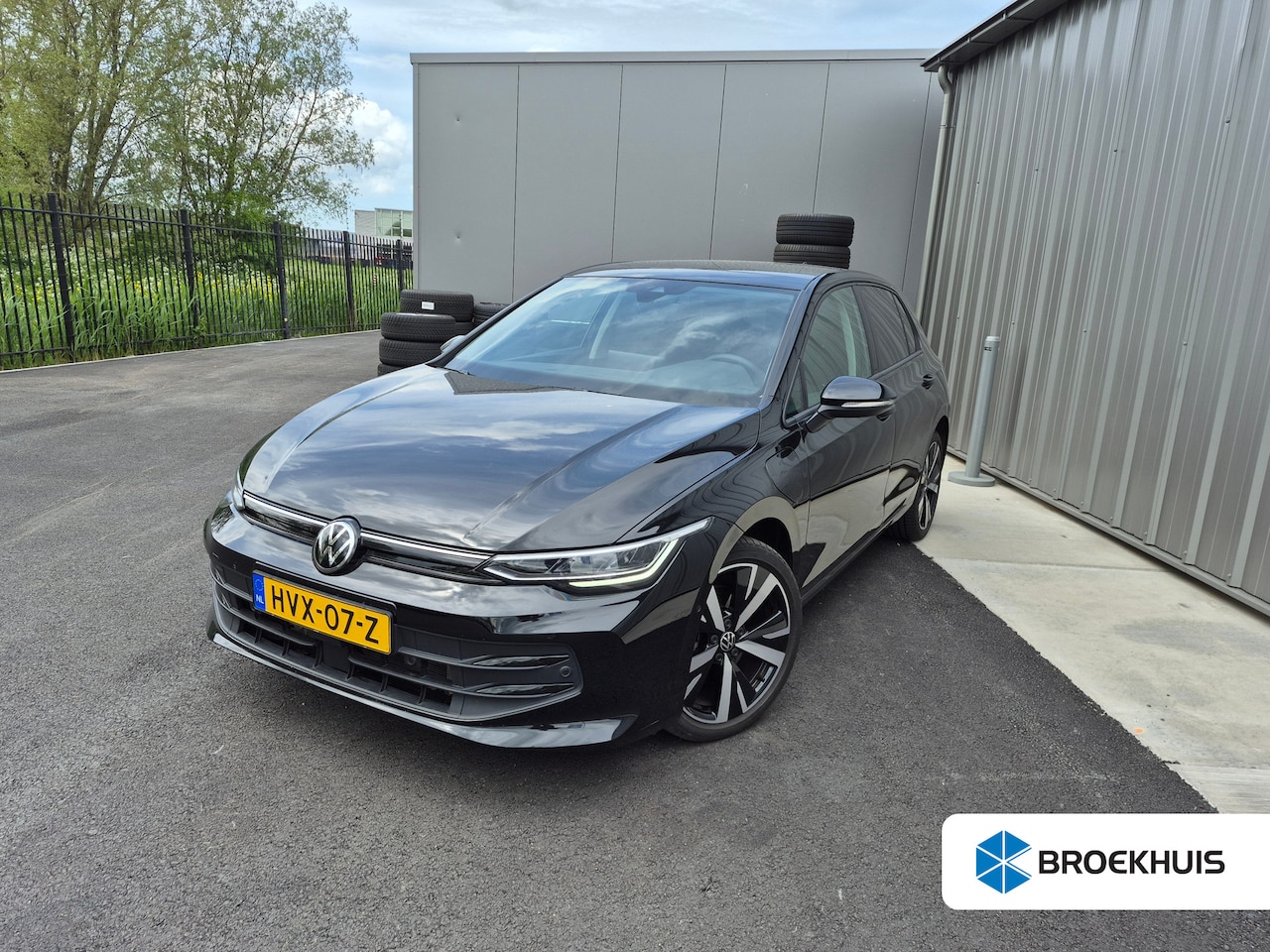 Volkswagen Golf - 1.5 eHybrid Life Edition 204Pk DSG/AUTO | Glazen panorama-dak | Achteruitrijcamera | Cruis - AutoWereld.nl
