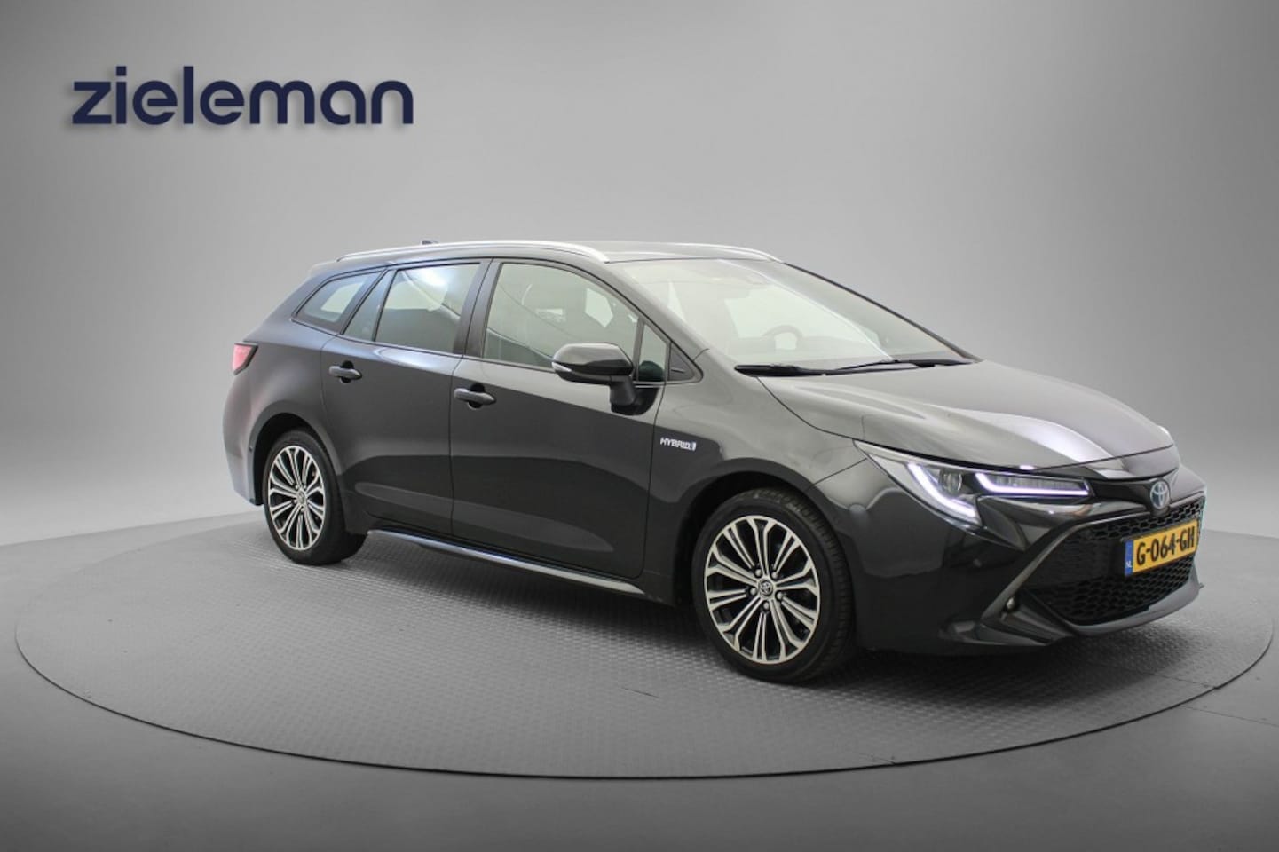 Toyota Corolla Touring Sports - 1.8 Hybrid Business - Digitaal Cockpit, Camera, Carplay, Head-up Display - AutoWereld.nl