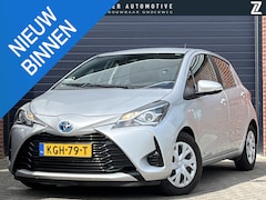 Toyota Yaris - 1.5 Hybrid Active | Navigatie | Climate Control | Stoelverwarming | Safety Pack |