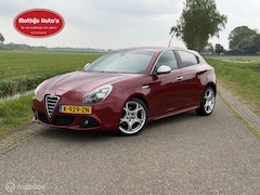 Alfa Romeo Giulietta - 1.4 T Limited Edition Sport Nette auto Goed onderhouden