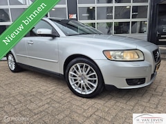 Volvo V50 - 2.4i Edition II XENON LEDER FACELIFT PDC NAP