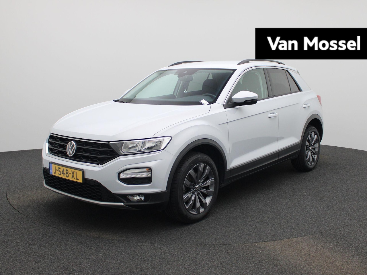 Volkswagen T-Roc - 1.0 TSI Style | 116 PK | | Apple Carplay / Android Auto | Navigatie | Parkeersensoren Voor - AutoWereld.nl
