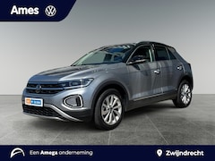 Volkswagen T-Roc - 1.0 115pk TSI Life Edition Parkeerassistent (Park Assist) | Adaptive cruise control | 'App