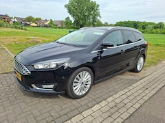 Ford Focus Wagon - 1.0 Titanium