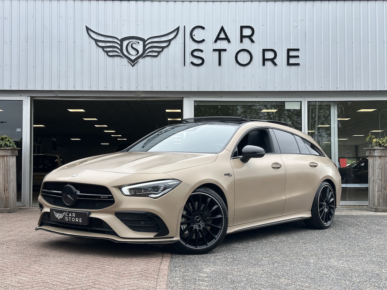 Mercedes-Benz CLA-klasse Shooting Brake - AMG 35 4MATIC Premium Plus |AKRA|PANO|MATRIX|BURMESTER|ACC|SFEER - AutoWereld.nl