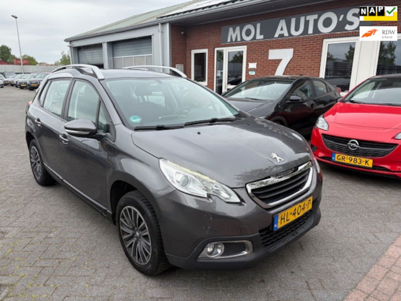 Peugeot 2008 - 1.2 PureTech Blue Lion 1.2 PureTech Blue Lion , APK 12-2026 - AutoWereld.nl