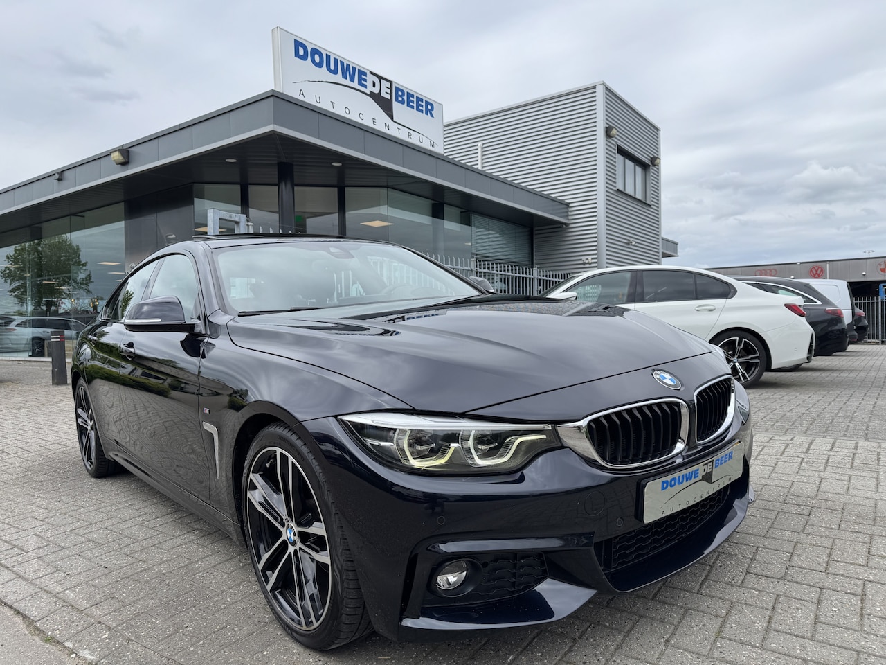 BMW 4-serie Gran Coupé - 420i M Sport Schuifdak | HUD | Leer | Camera | Stoelverw. | Adapt. LED - AutoWereld.nl