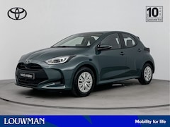 Toyota Yaris - 1.5 Hybrid 115 Comfort *NIEUW* | Direct leverbaar | Metallic Lak | MY2025