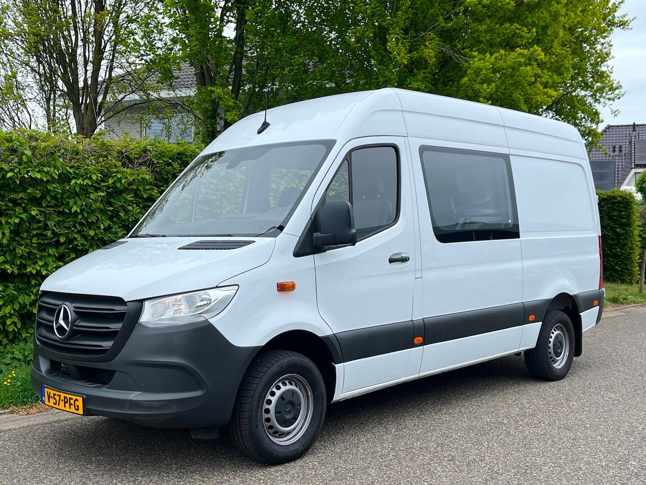Mercedes-Benz Sprinter - 317 L2H2 |Dubbel cabine - AutoWereld.nl