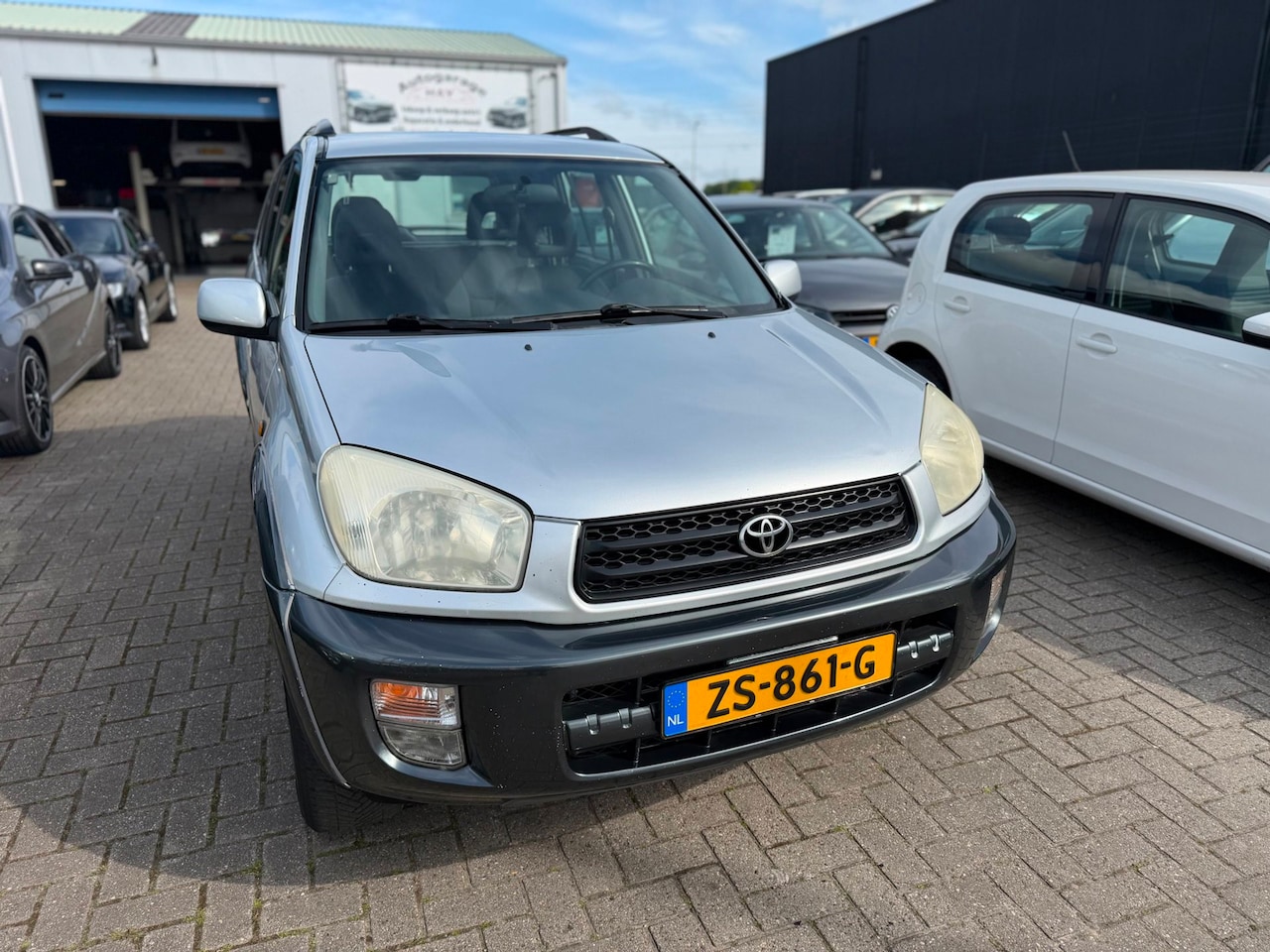 Toyota RAV4 - 2.0-16V VVT-i Sol|Automaat - AutoWereld.nl