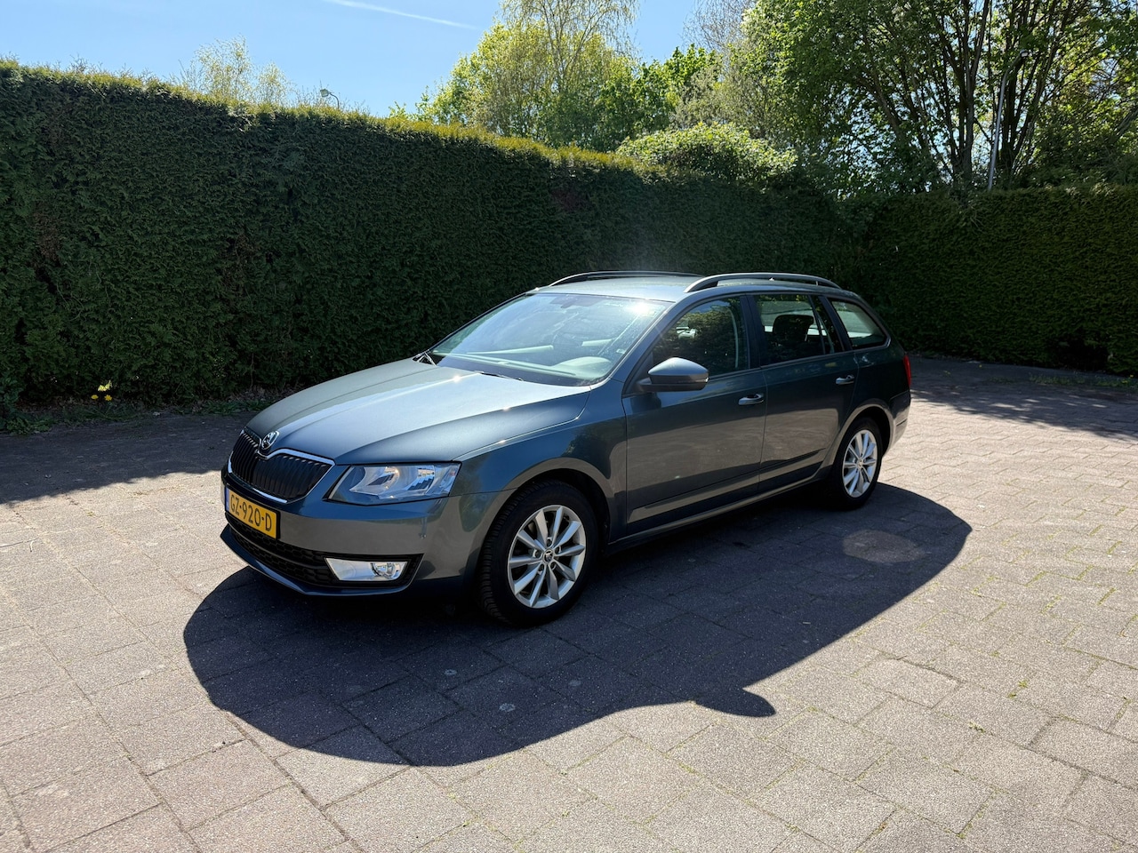 Skoda Octavia Combi - 1.6 TDI Greentech Ambition Businessline 1.6 TDI Greentech Ambition Businessline - AutoWereld.nl