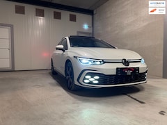 Volkswagen Golf - 8 eHybrid GTE Pano|HuD|Sfeer|ACC