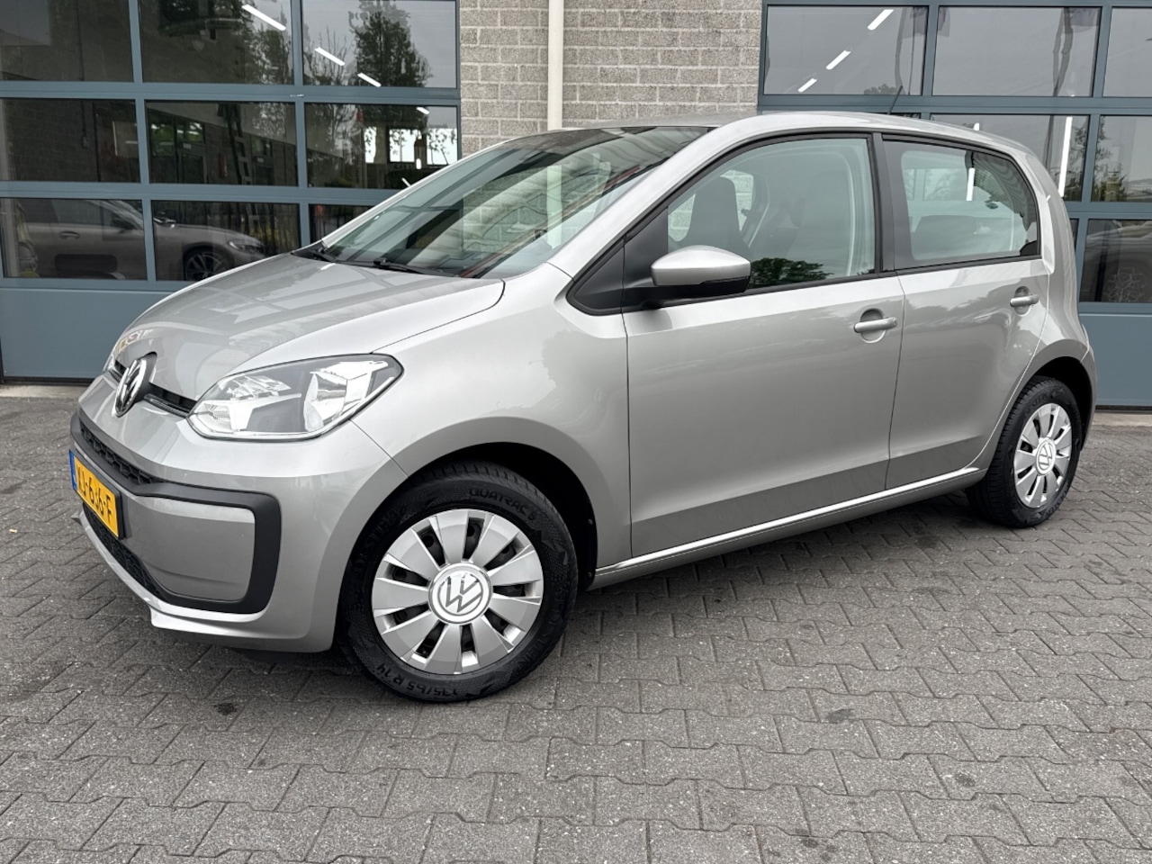 Volkswagen Up! - 1.0 BMT move up!|AIRCO|BLUETOOTH| - AutoWereld.nl