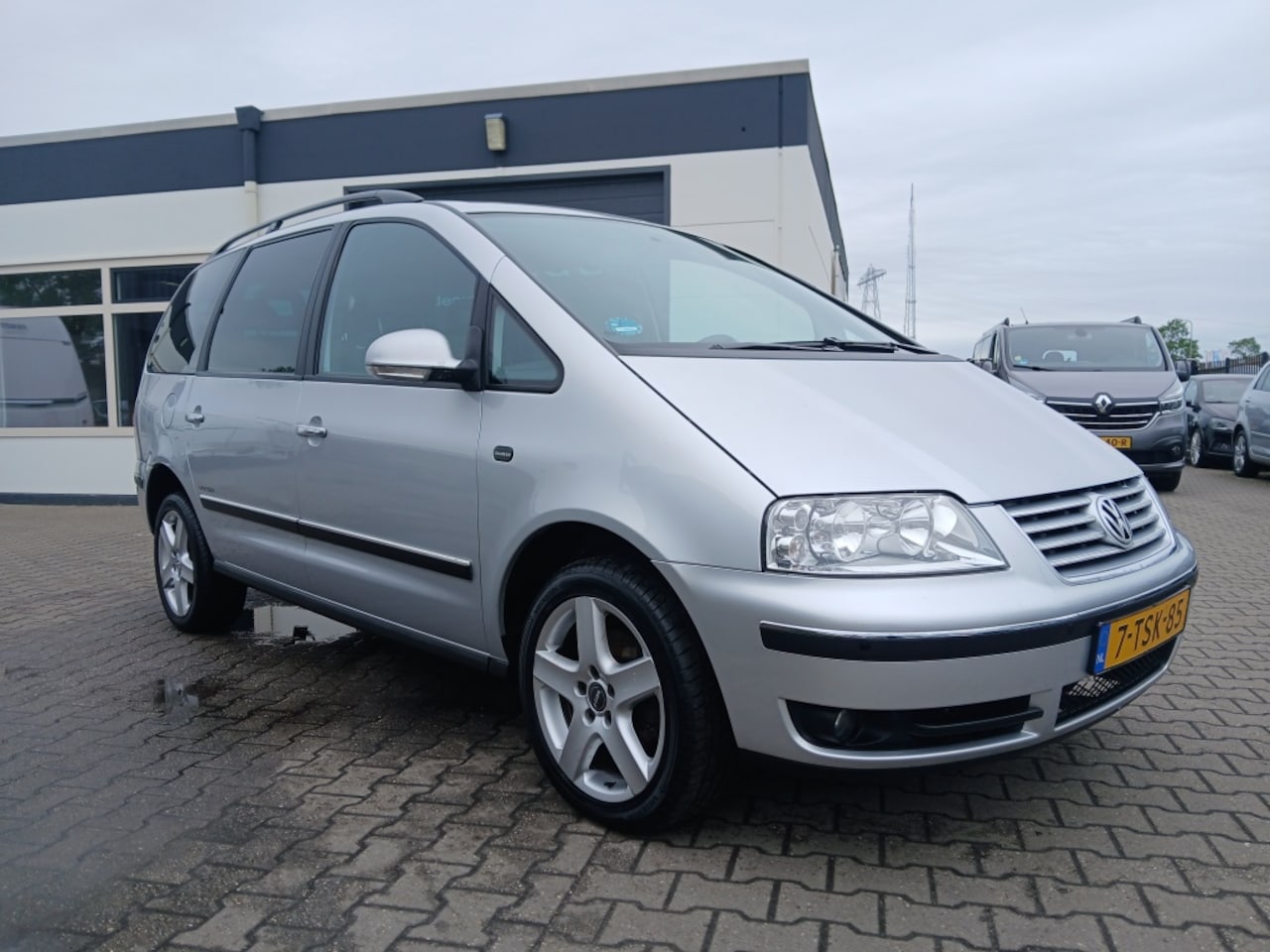 Volkswagen Sharan - 2.0 7-Persoons/Stoelverwarming/Apk 12-'26 - AutoWereld.nl
